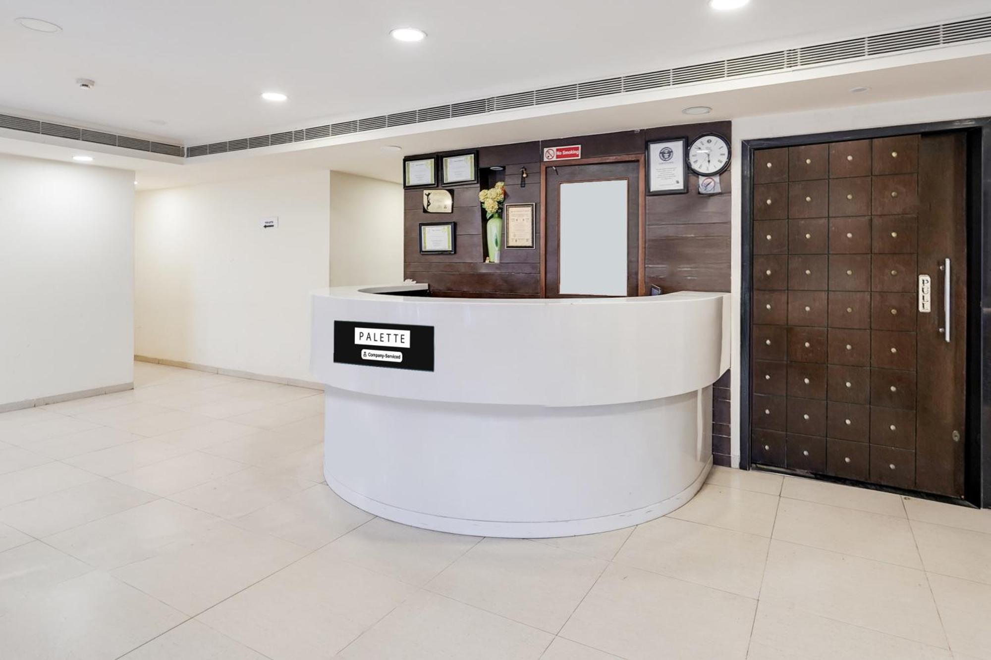 Готель Palette Country Club Сурат Екстер'єр фото